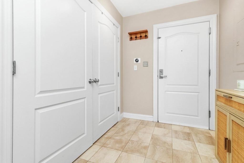 501 Commerce Dr 2204