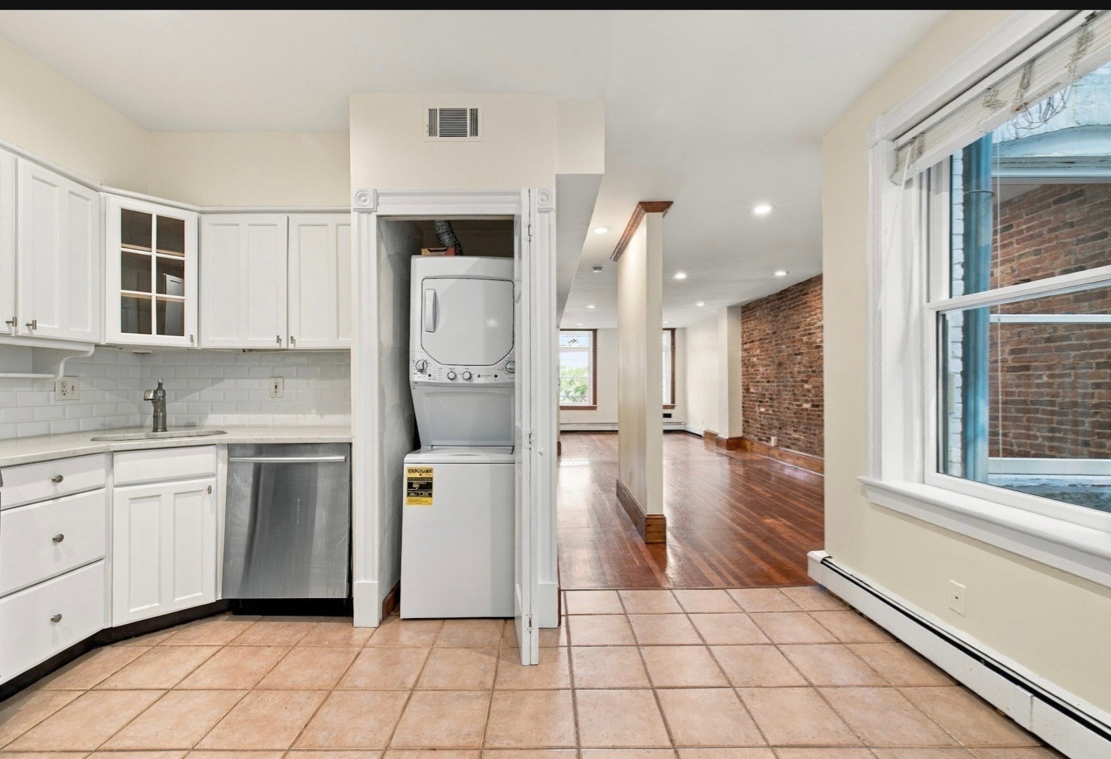 58 Myrtle St #2, Boston, MA Photo #9