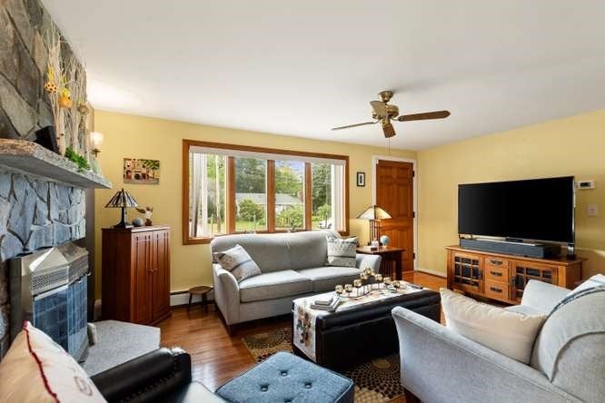 15 Marlboro Rd, Woburn, MA Photo #6
