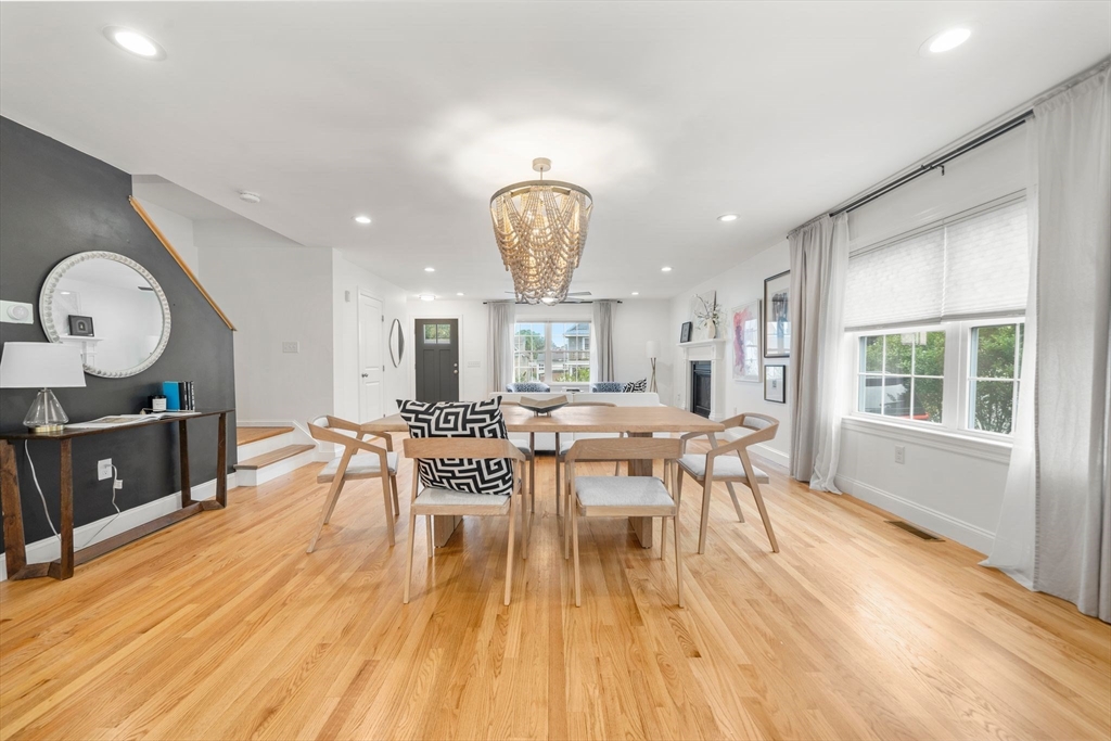 54 Villa Ave 2