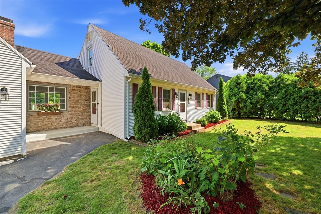 1056 North West St, Agawam, MA, 1056 North West St, Agawam, MA Photo #3