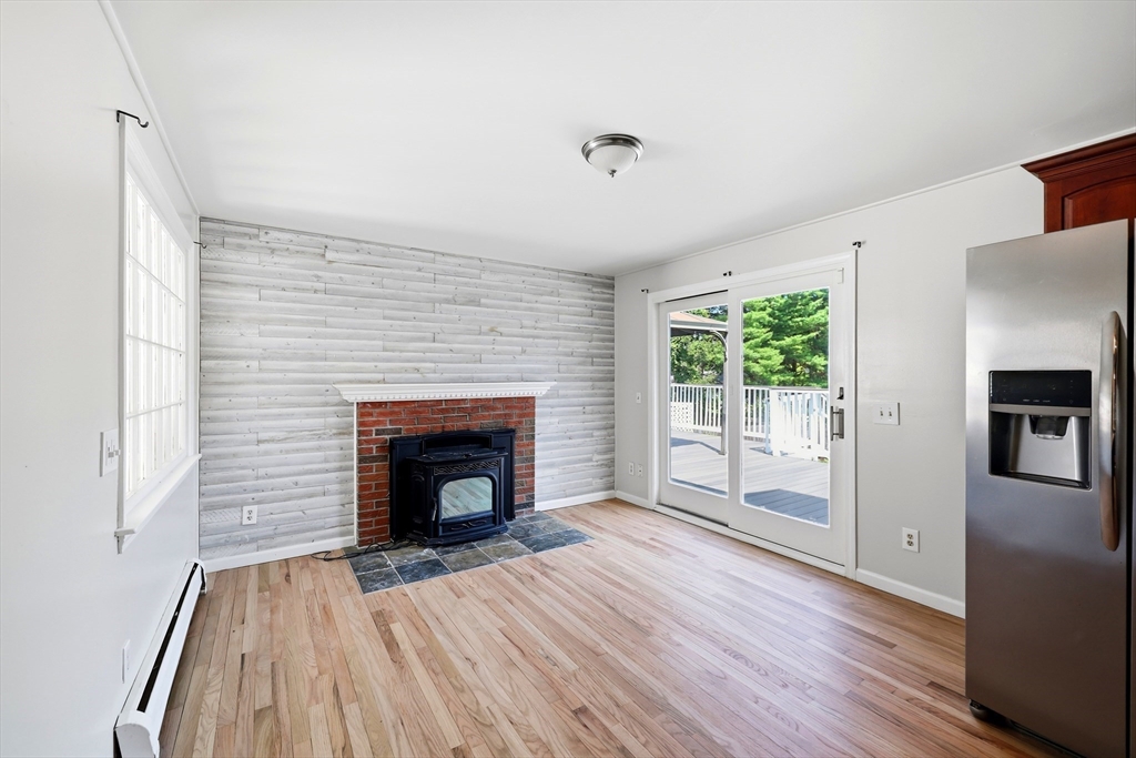 1056 North West St, Agawam, MA, 1056 North West St, Agawam, MA Photo #11