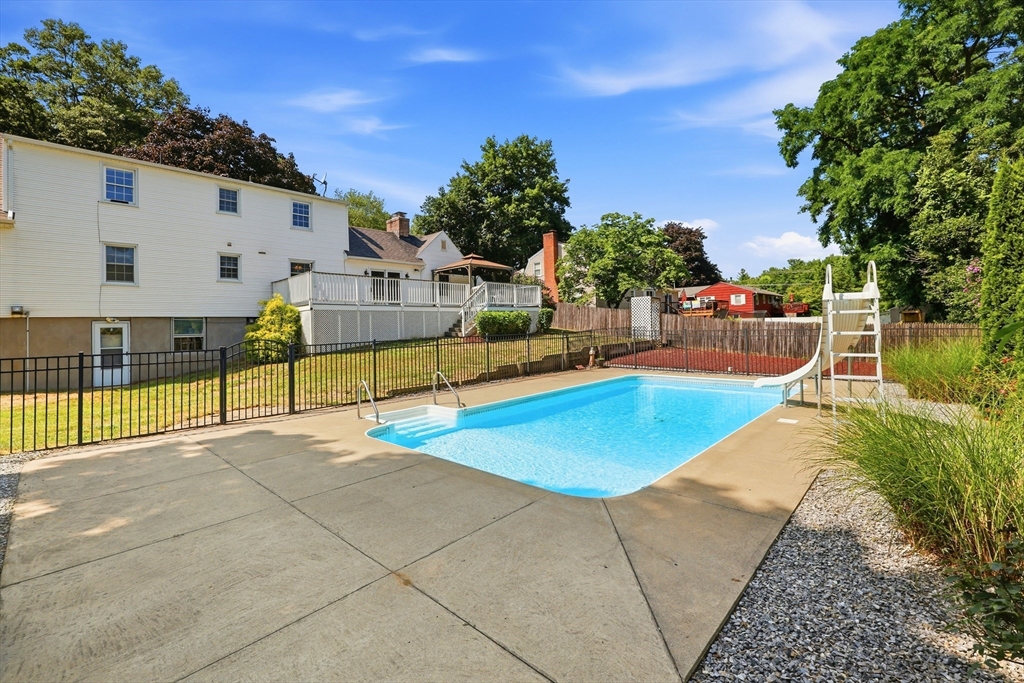1056 North West St, Agawam, MA, 1056 North West St, Agawam, MA Photo #36