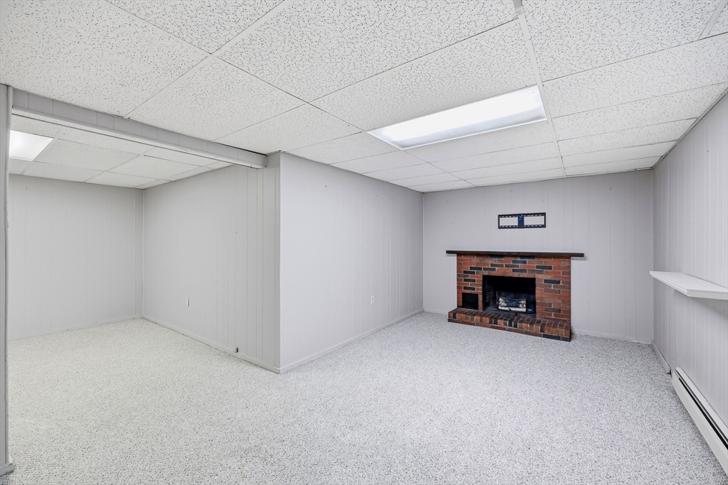 1056 North West St, Agawam, MA, 1056 North West St, Agawam, MA Photo #29
