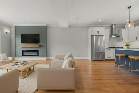22 Pleasant B Mansfield MA 02048