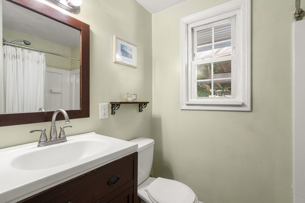 8 Cardinal RD, Worcester, MA, 8 Cardinal RD, Worcester, MA Photo #17