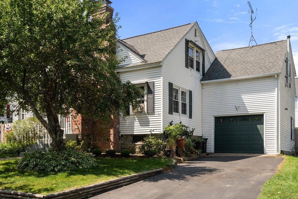 8 Cardinal RD, Worcester, MA, 8 Cardinal RD, Worcester, MA Photo #2