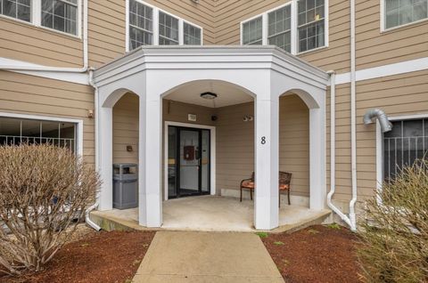 Photo of 8 Walnut St #408, Peabody, MA 01960 (MLS # 73511645)