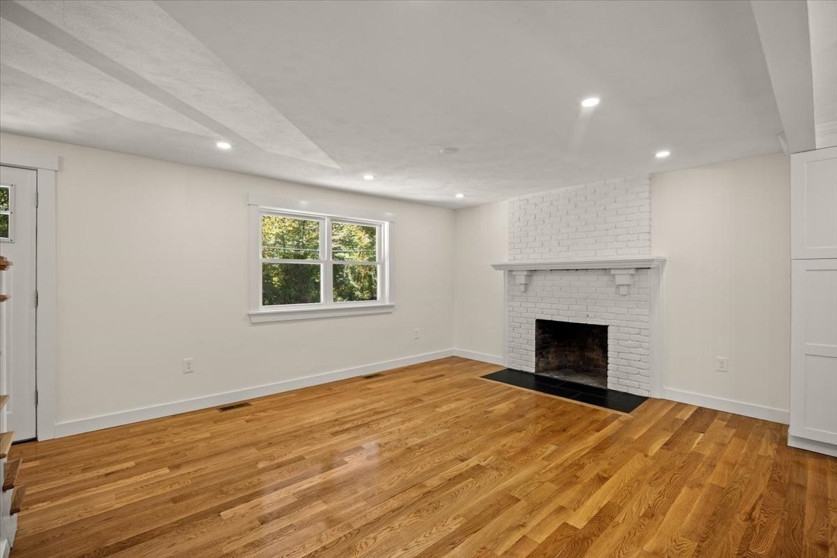 258 Poquanticut Ave, Easton, MA, 258 Poquanticut Ave, Easton, MA Photo #21