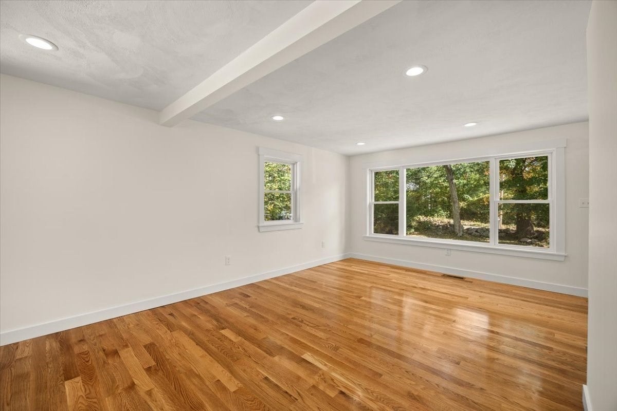 258 Poquanticut Ave, Easton, MA, 258 Poquanticut Ave, Easton, MA Photo #15