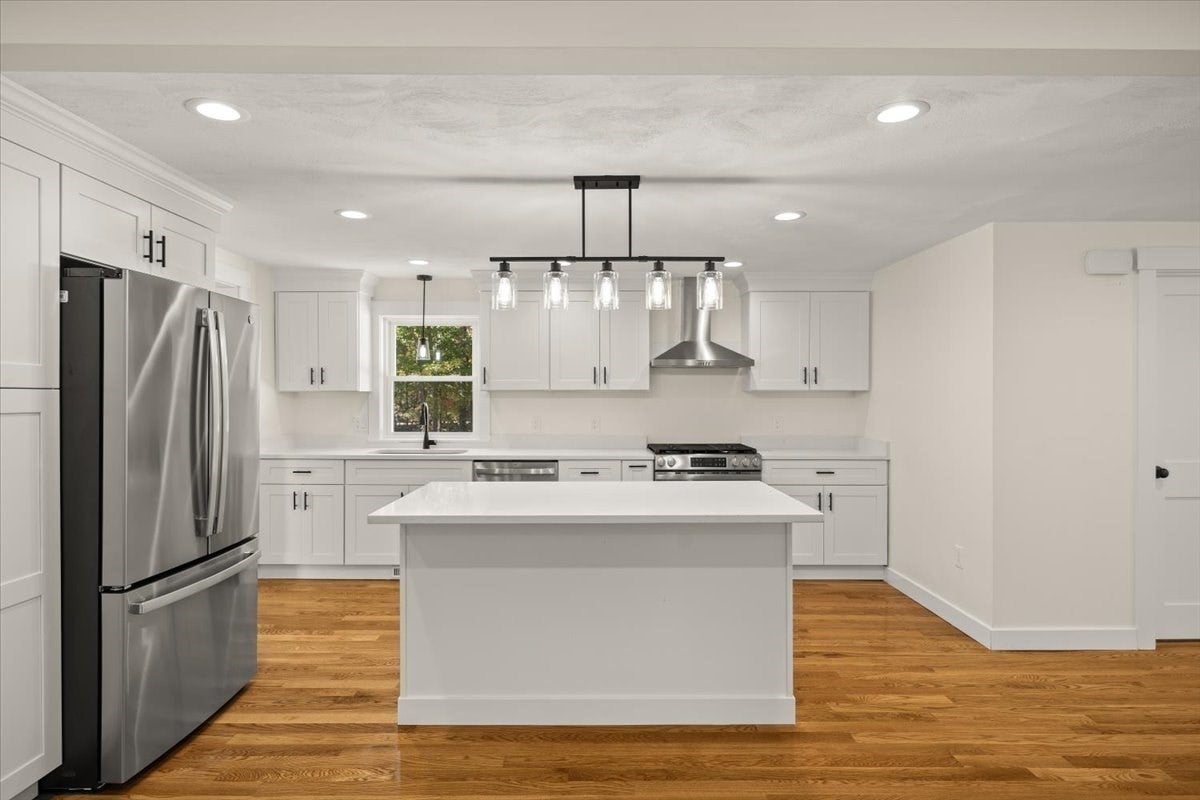 258 Poquanticut Ave, Easton, MA, 258 Poquanticut Ave, Easton, MA Photo #7