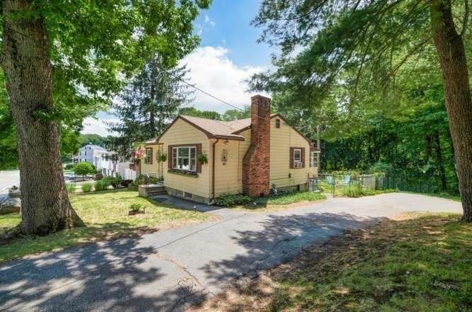 70 Montrose Ave