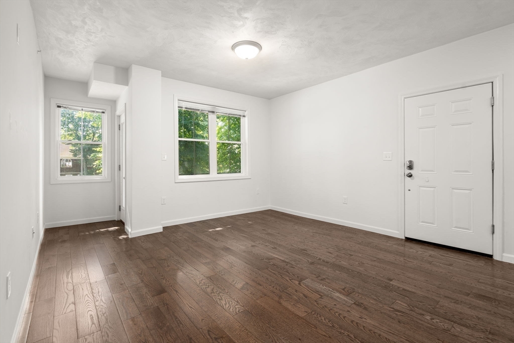 599 Broadway 2B