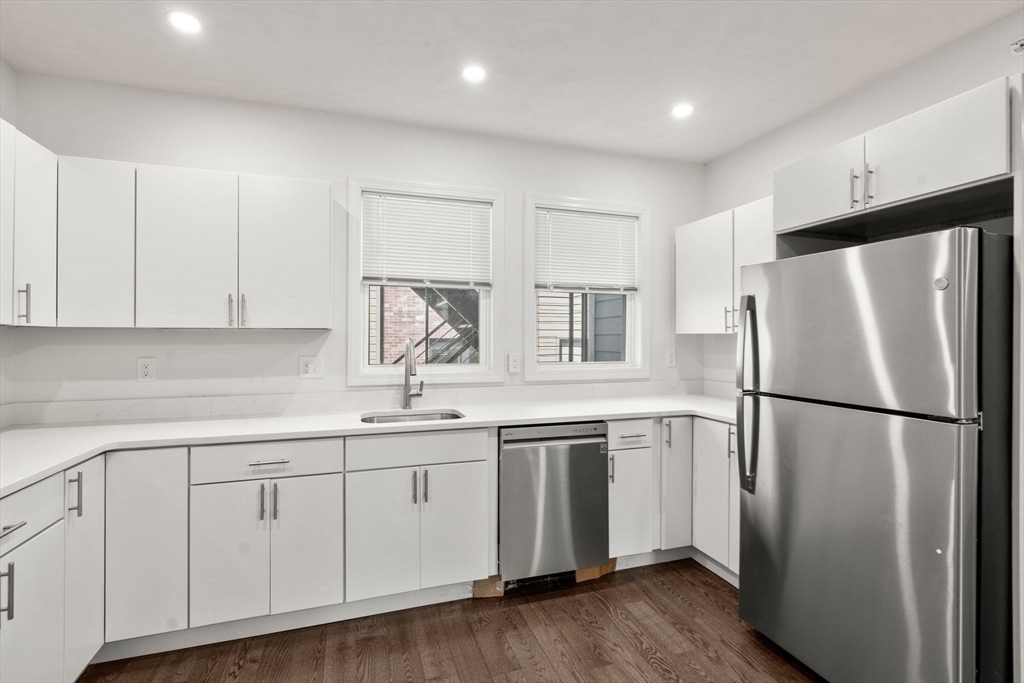 599 Broadway 2B