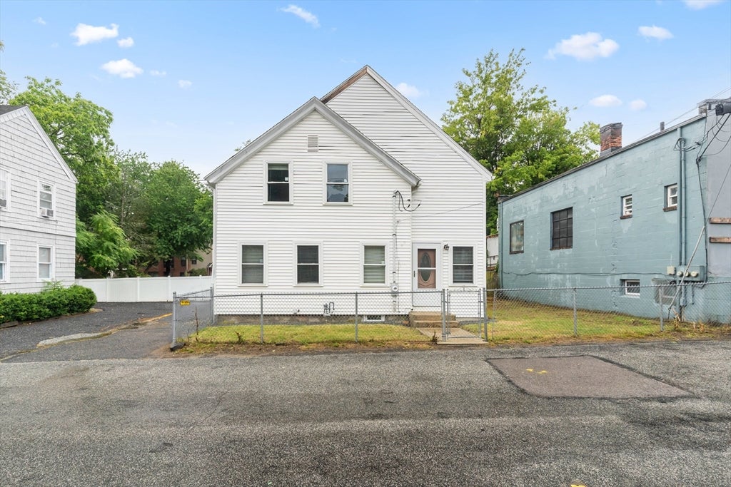 9 Mechanic St
