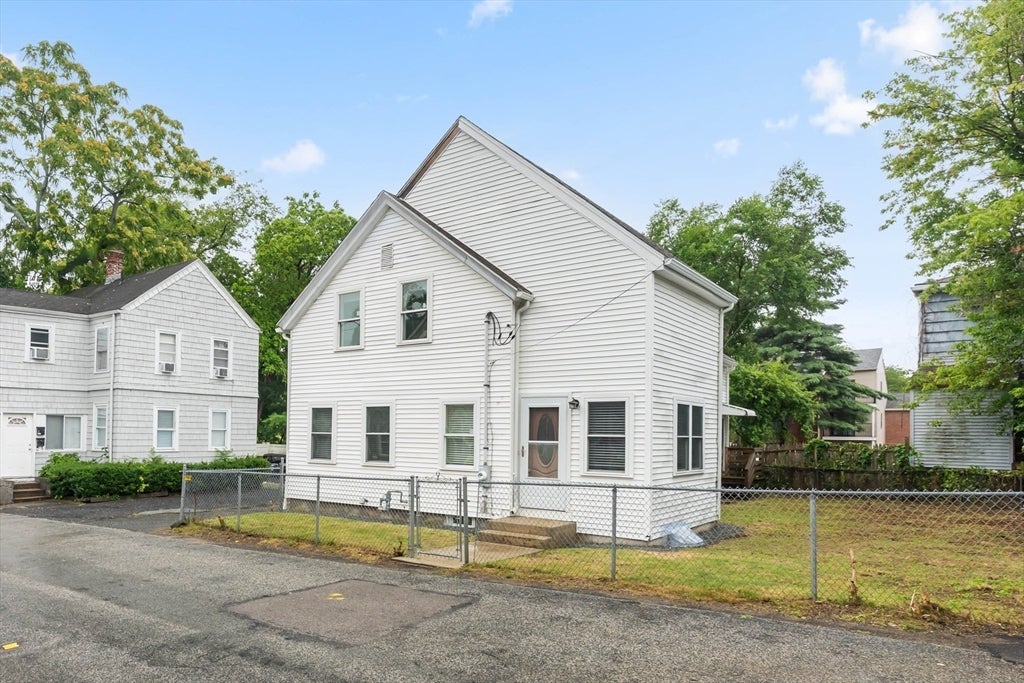 9 Mechanic St