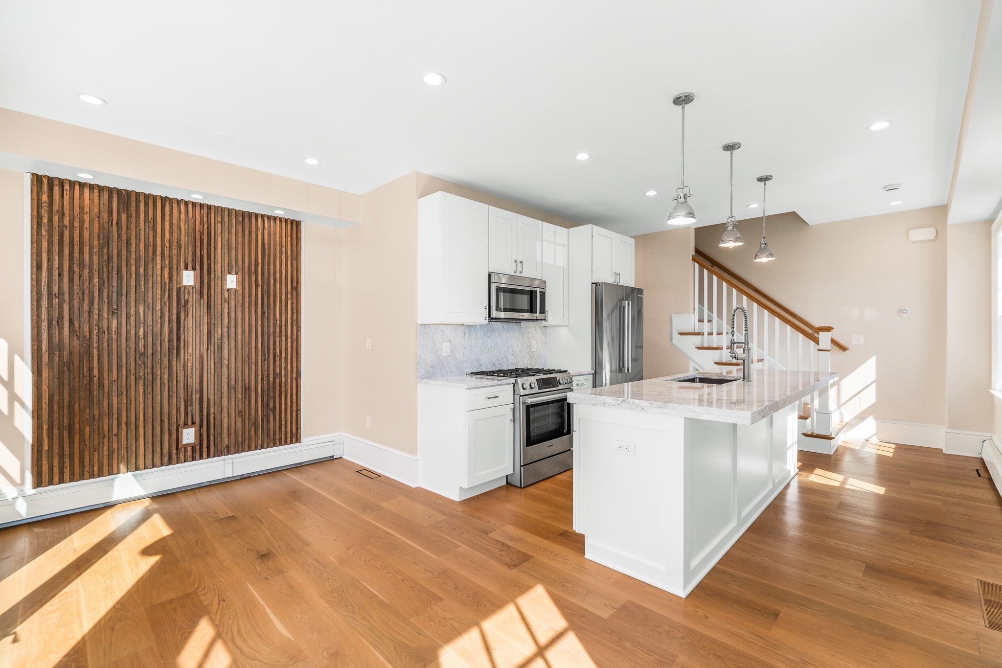 9 Ashland Avenue R2