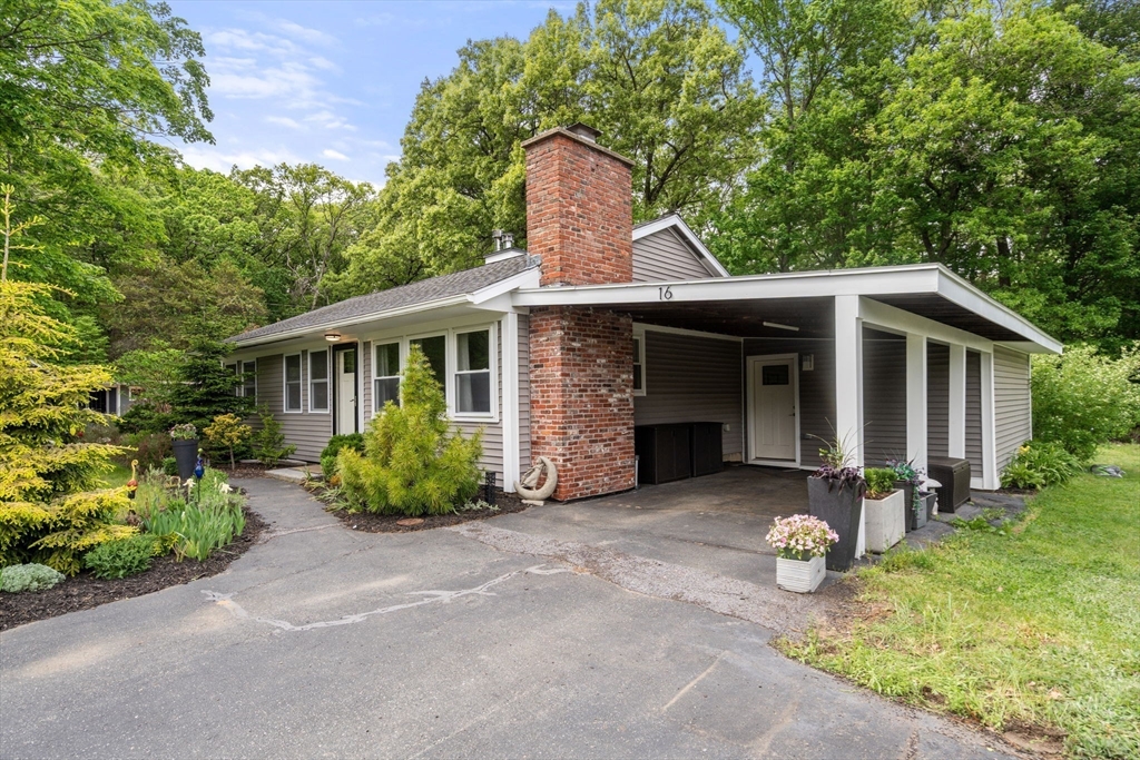 16 Maybury Rd