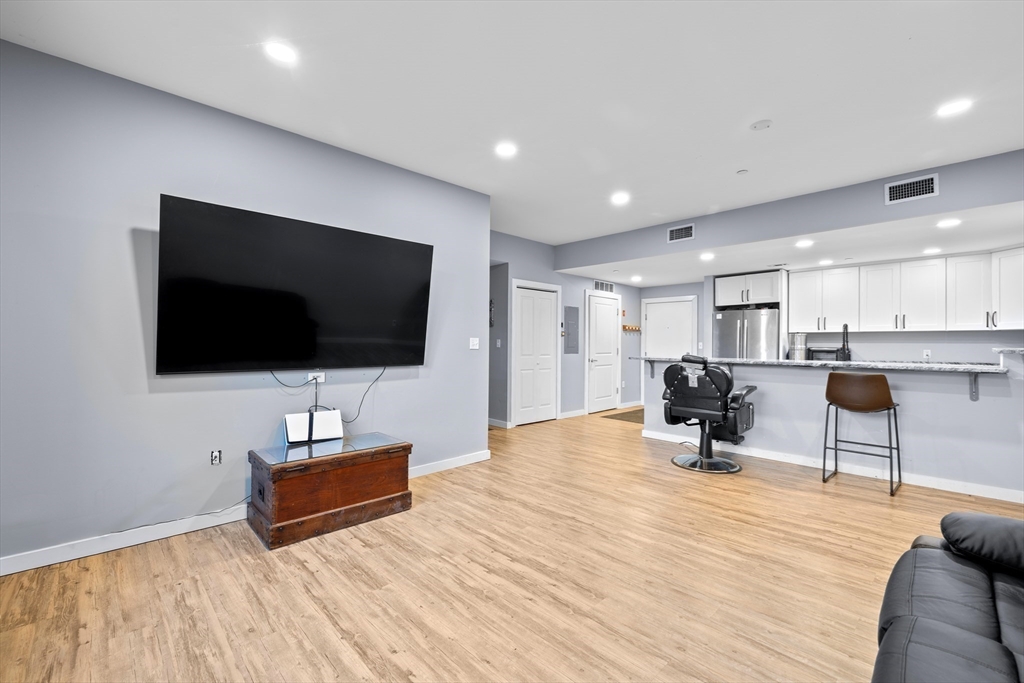 1 Powder Mill Sq 102