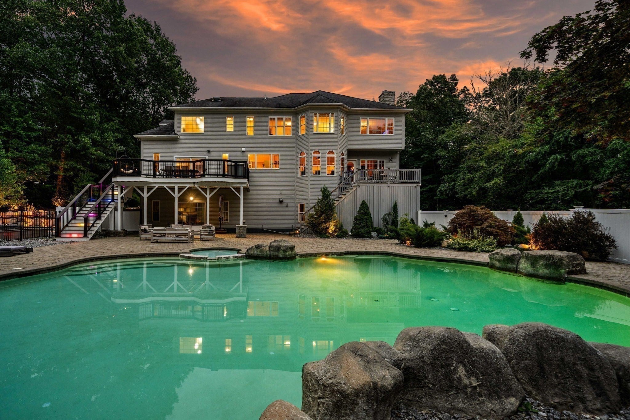 9 Grandview Rd, North Reading, MA Photo #3