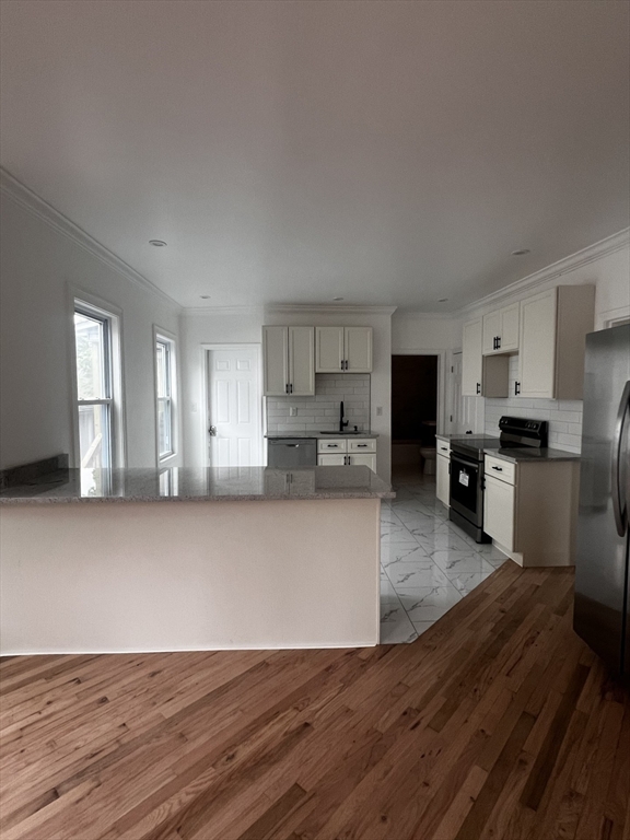 19 Reeves St, Worcester, MA Photo #4