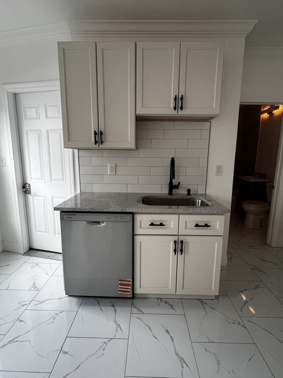 19 Reeves St, Worcester, MA Photo #6