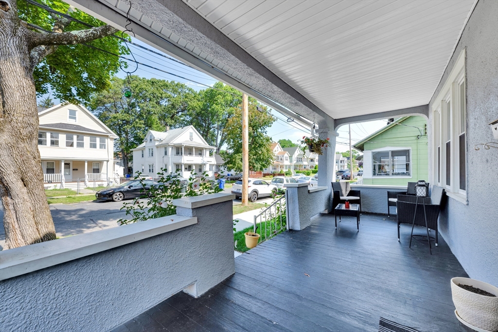 29 Sterling St