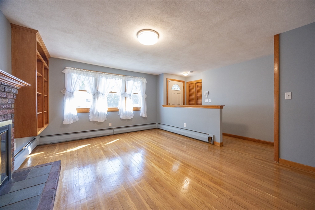 22 Stratford Ave