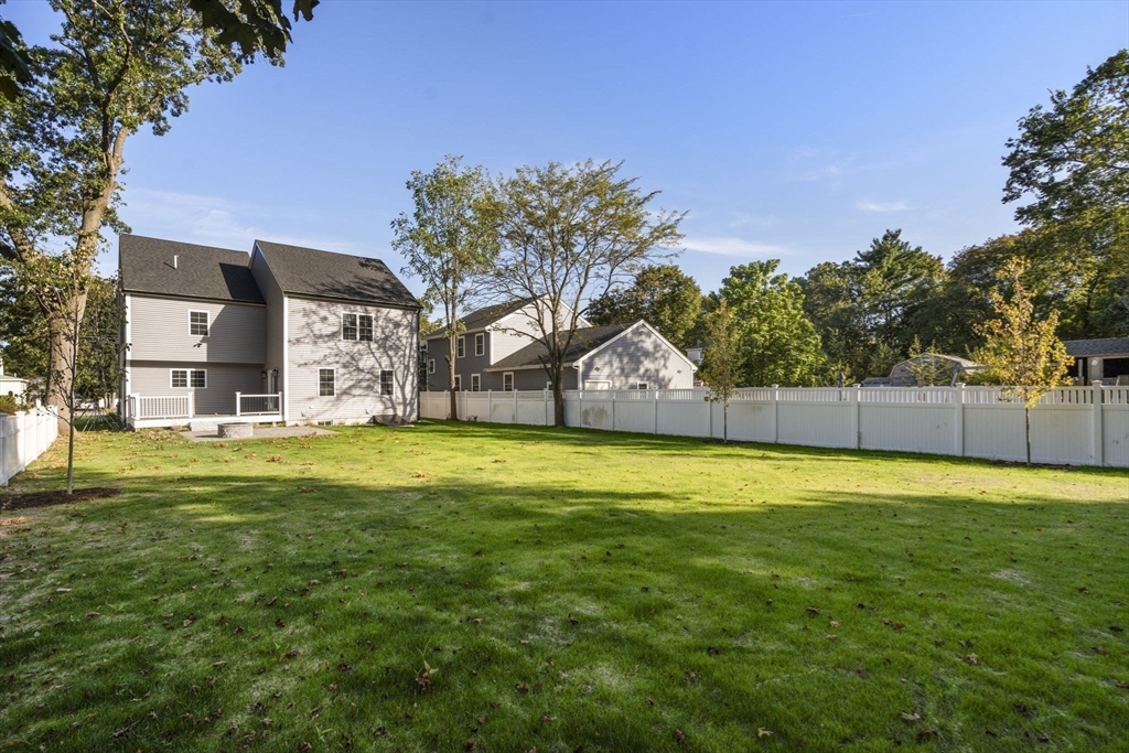 278 N Main St