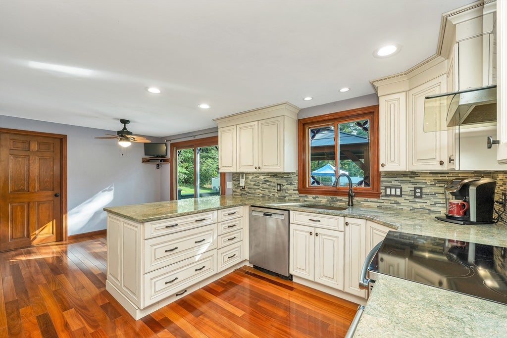 160 Pelczar Rd, Dracut, MA, 160 Pelczar Rd, Dracut, MA Photo #7