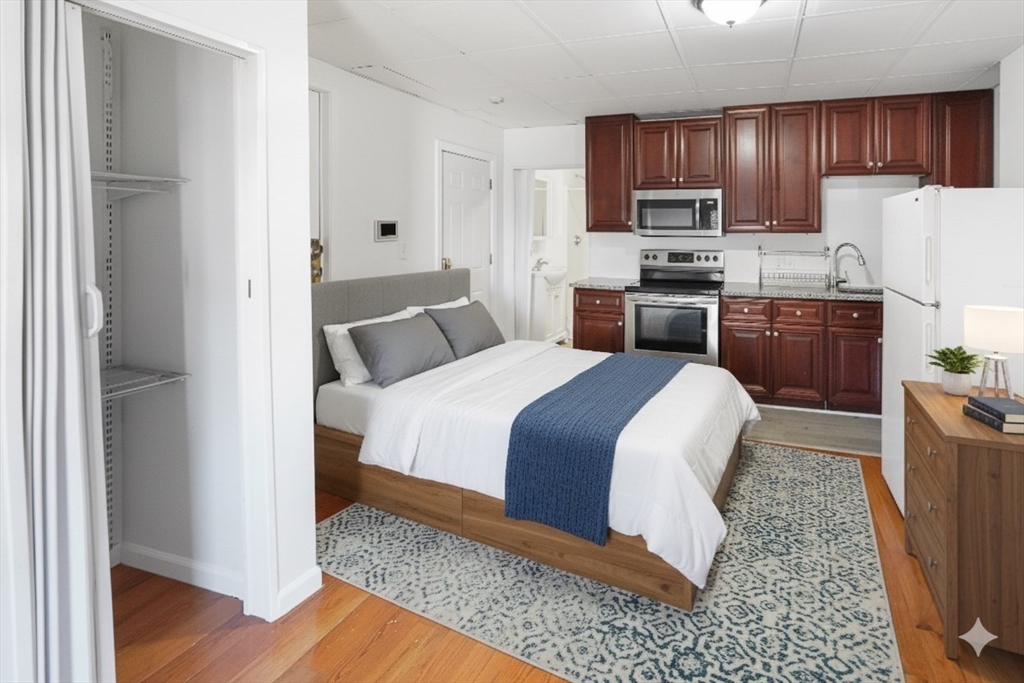 8-10 Allen Street 2F