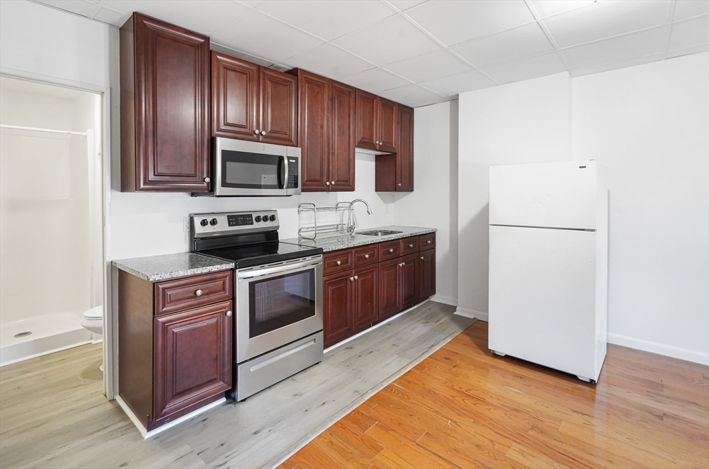 8-10 Allen Street 2F