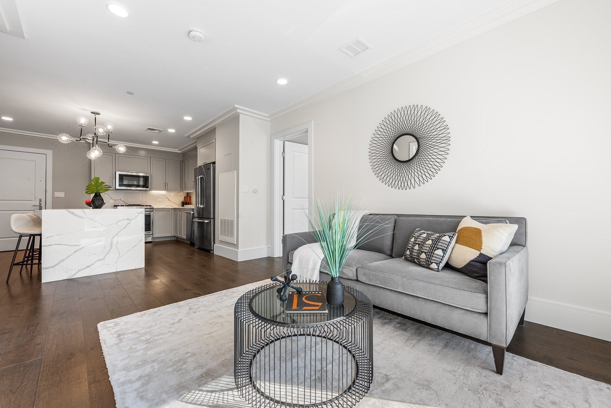 214 Market St 205