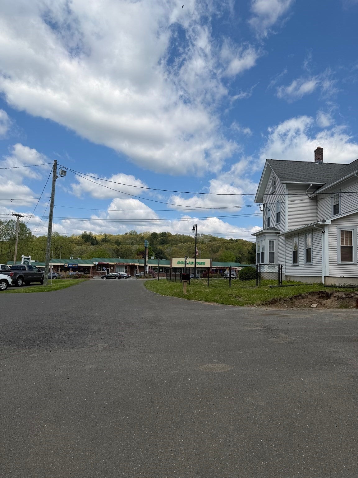 526 College Hwy 2