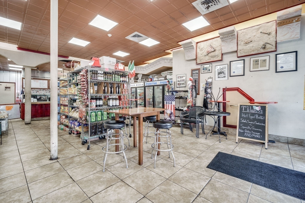 Springfield, Massachusetts 01105, United States, ,2 BathroomsBathrooms,Commercial,Active,51567