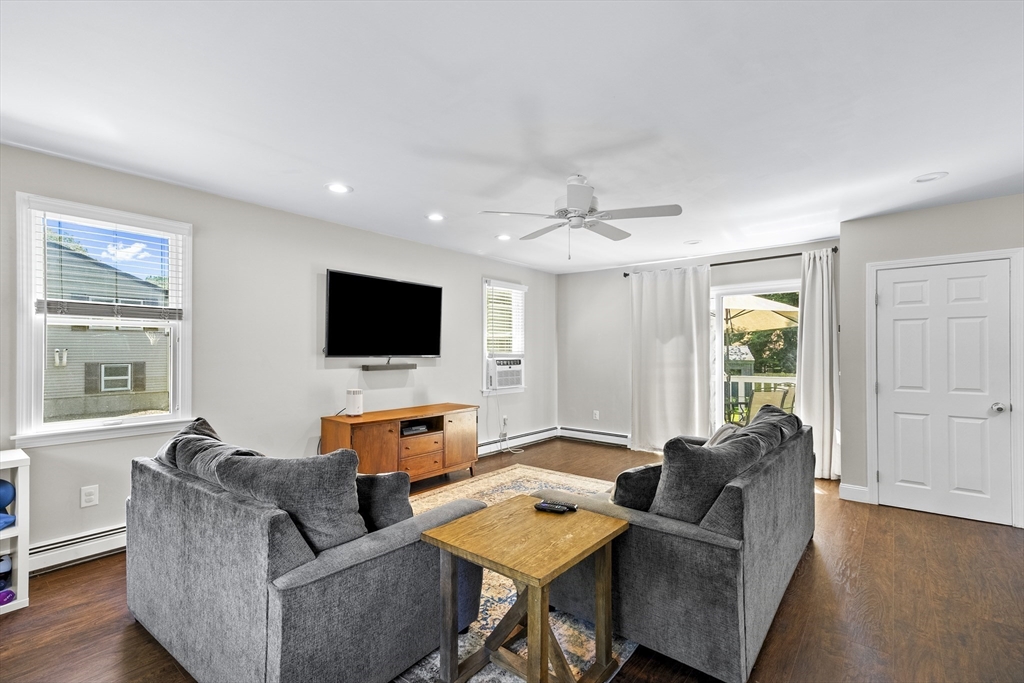 73 Fruit St