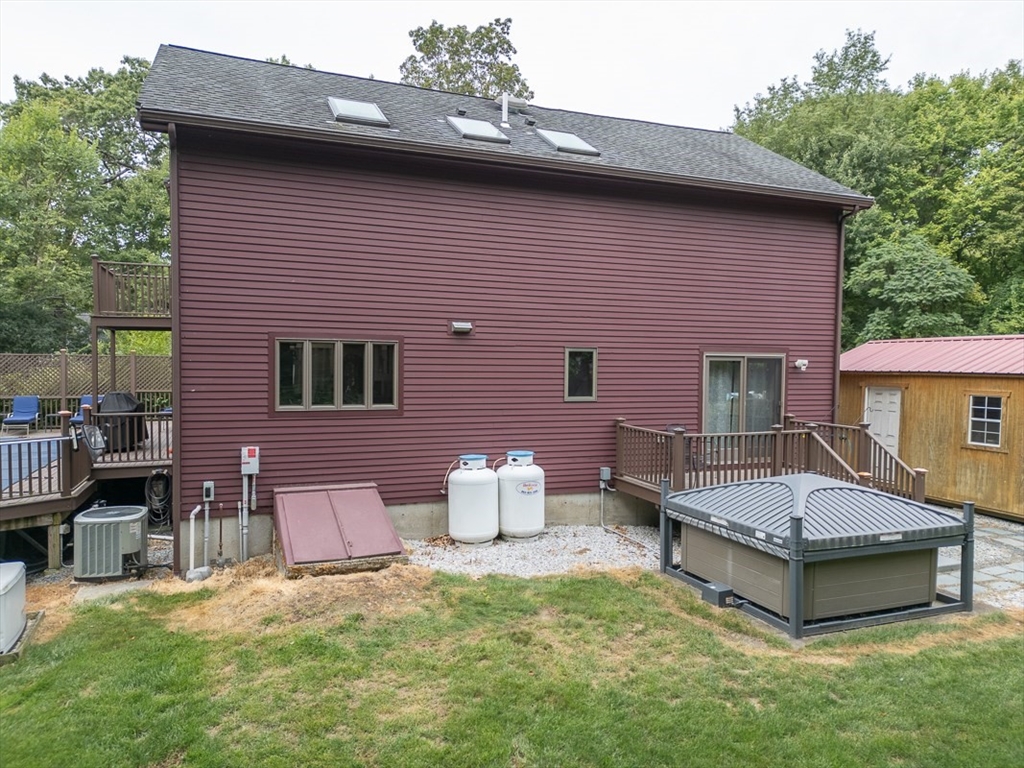 68 Mount Lebanon St