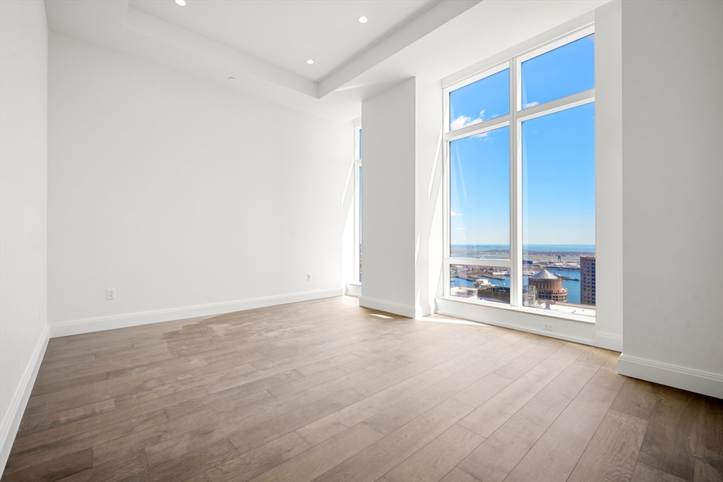 240 Devonshire Street PH 2F