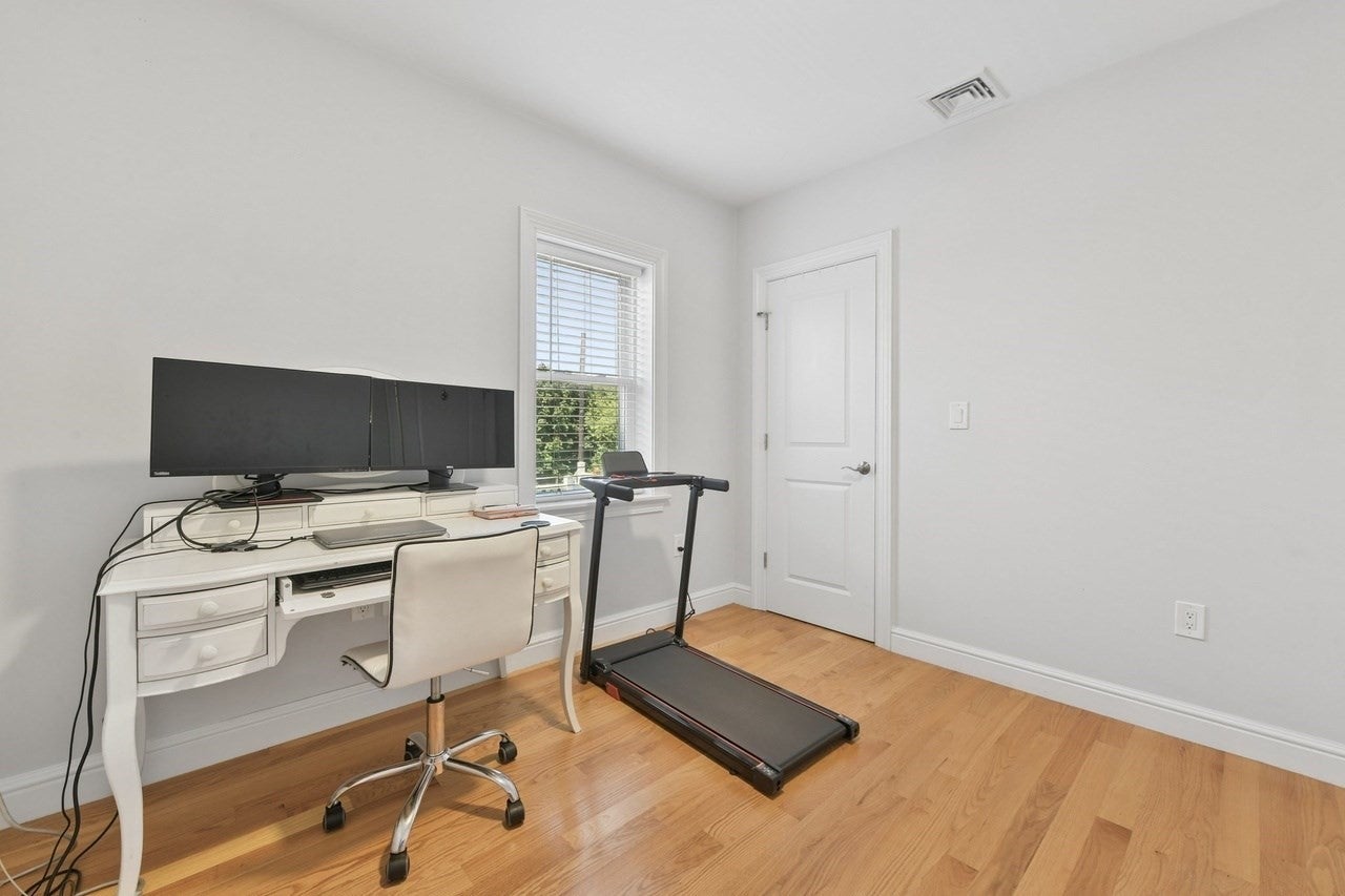 214-216 E Eagle St #5, Boston, MA Photo #12
