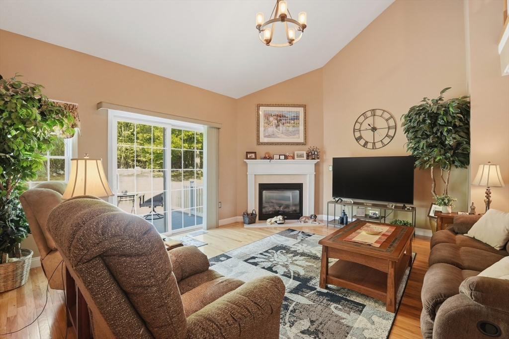 877 Auburnville Way K6