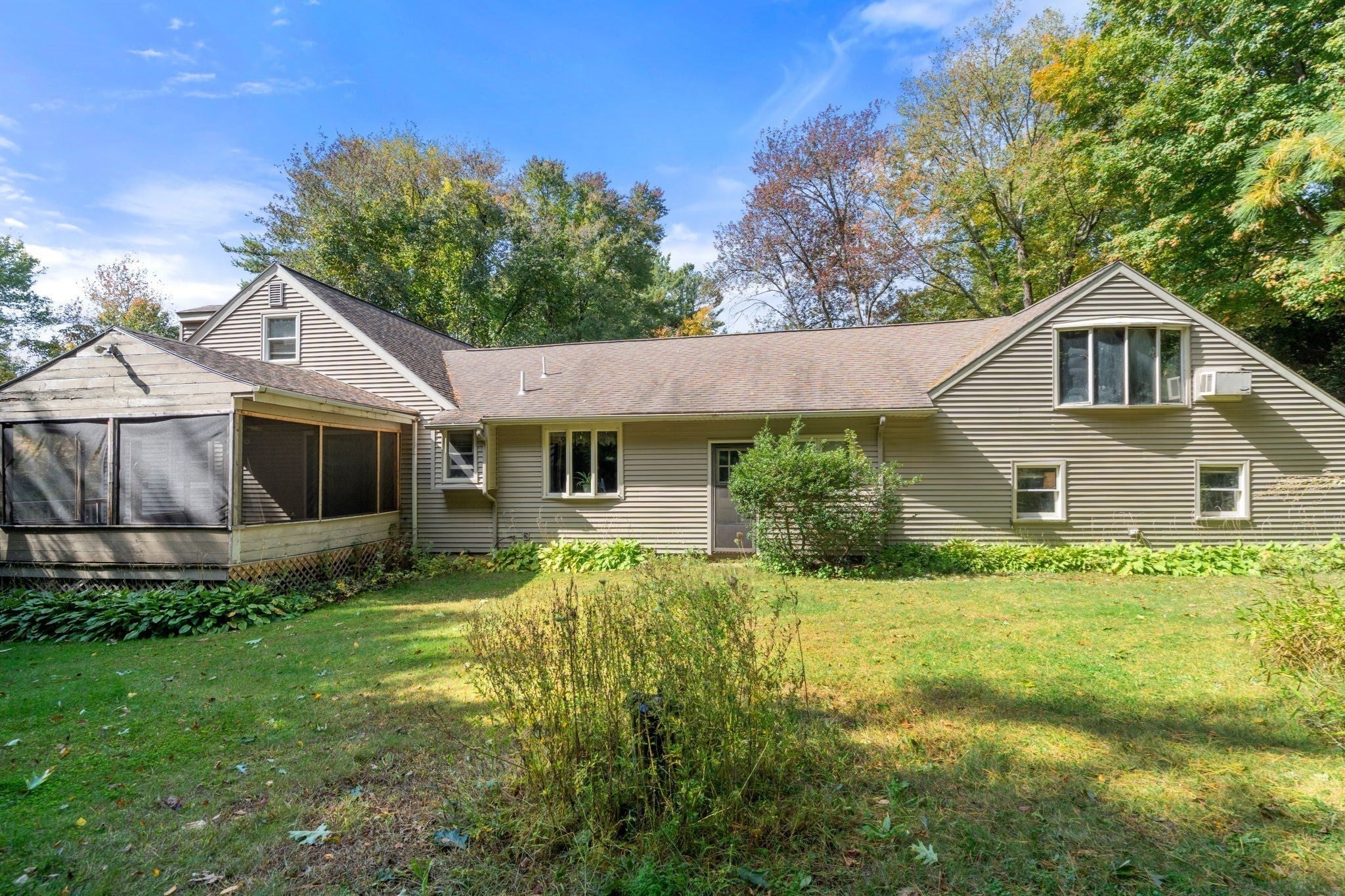 465 Greenwood St, Millbury, MA, 465 Greenwood St, Millbury, MA Photo #25