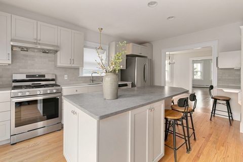 Photo of 12 Chilton St #1, Cambridge, MA 02138 (MLS # 73526964)