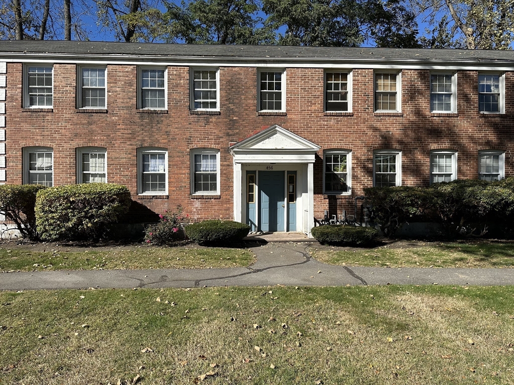 456 Cold Spring Ave 2A