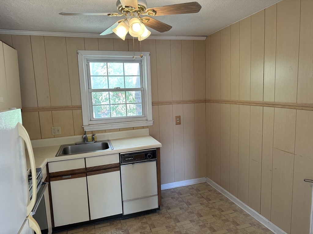 456 Cold Spring Ave 2A