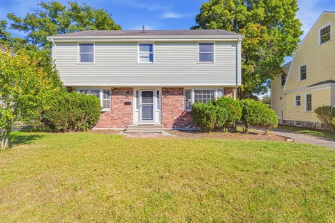 Photo of 31 Ellison Park, Waltham, MA 02452 (MLS # 73584098)