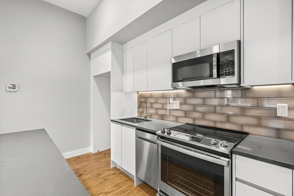 524 Main Street 8