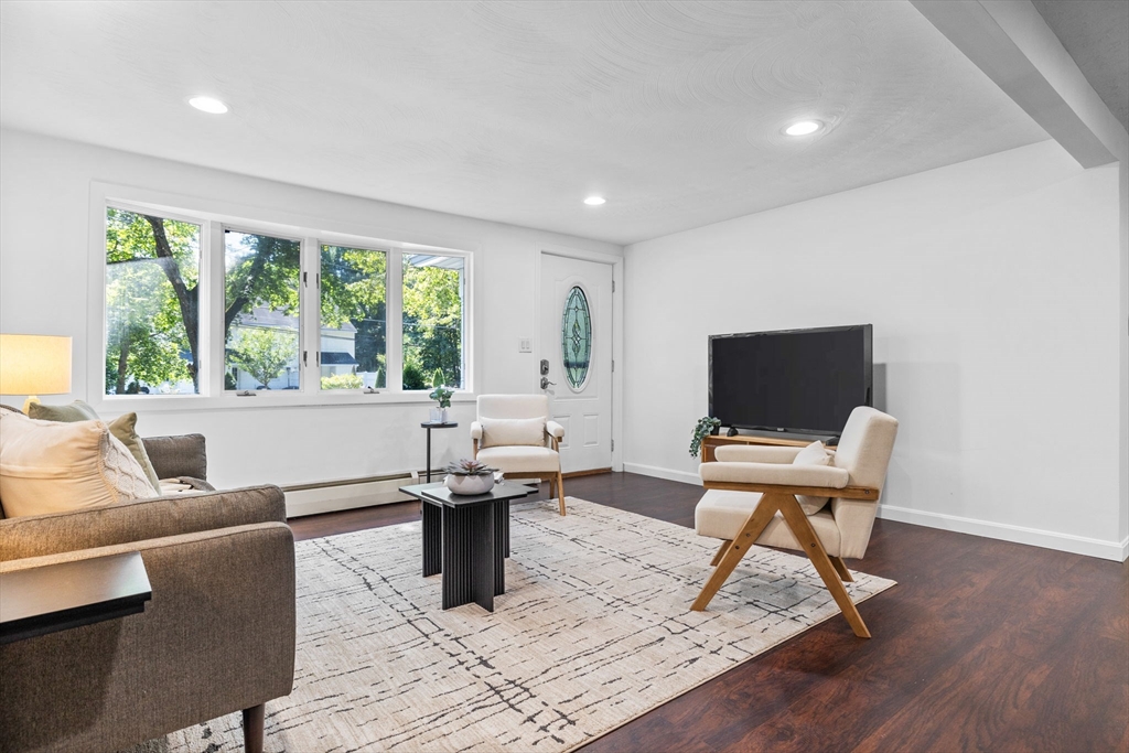 18 Pullard Rd
