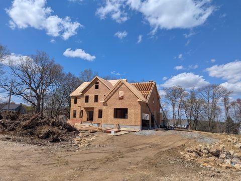 2 Quinn Road Marlborough MA 01752