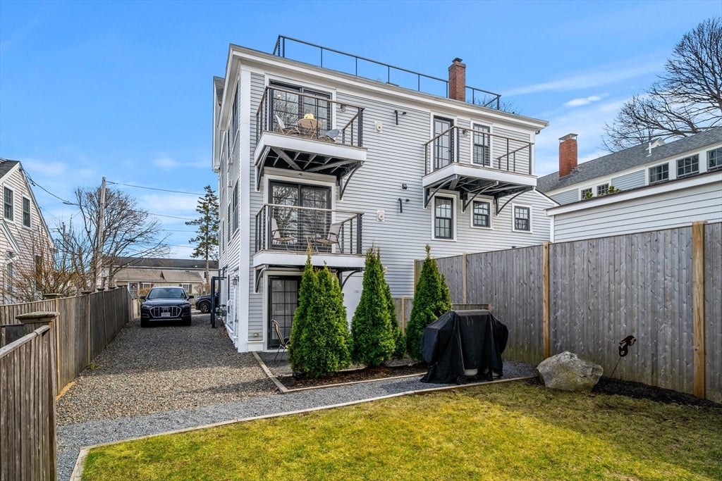 8 Hale Street #1, Rockport, MA Photo #18