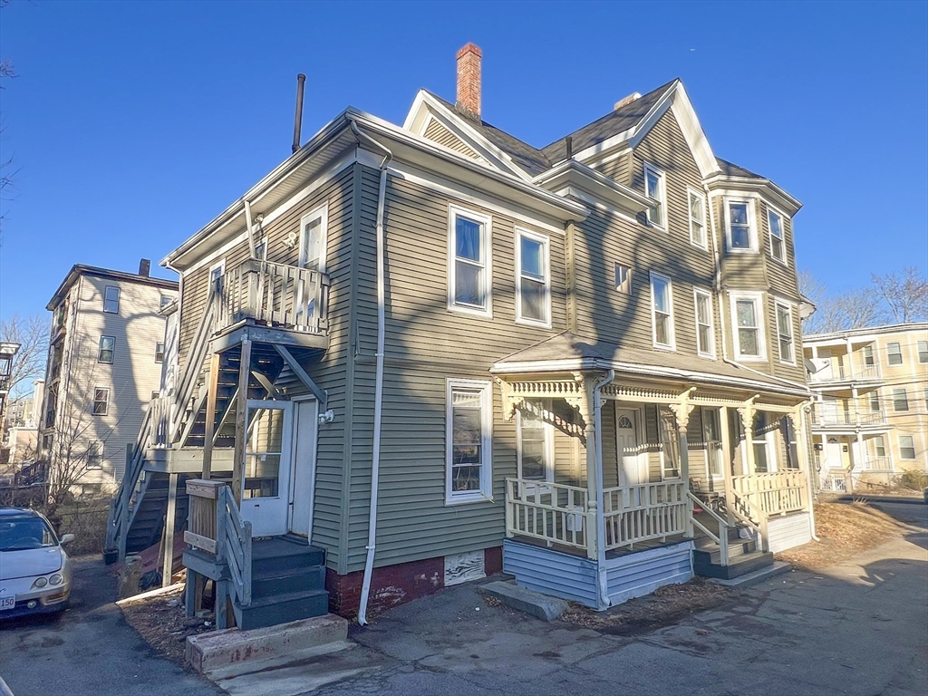 127 Newbury St